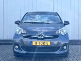 Toyota Verso-S (2012) thumbnail 3