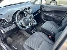Toyota Verso-S (2012) thumbnail 6