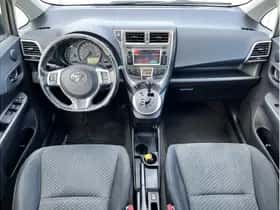 Toyota Verso-S (2012) thumbnail 7