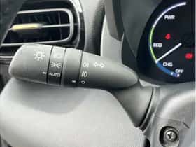 Toyota Yaris Cross (2023) thumbnail 23