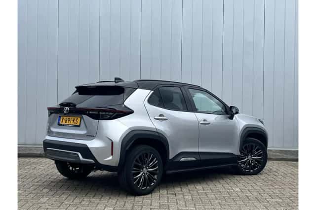 Toyota Yaris Cross (2023) thumbnail 4