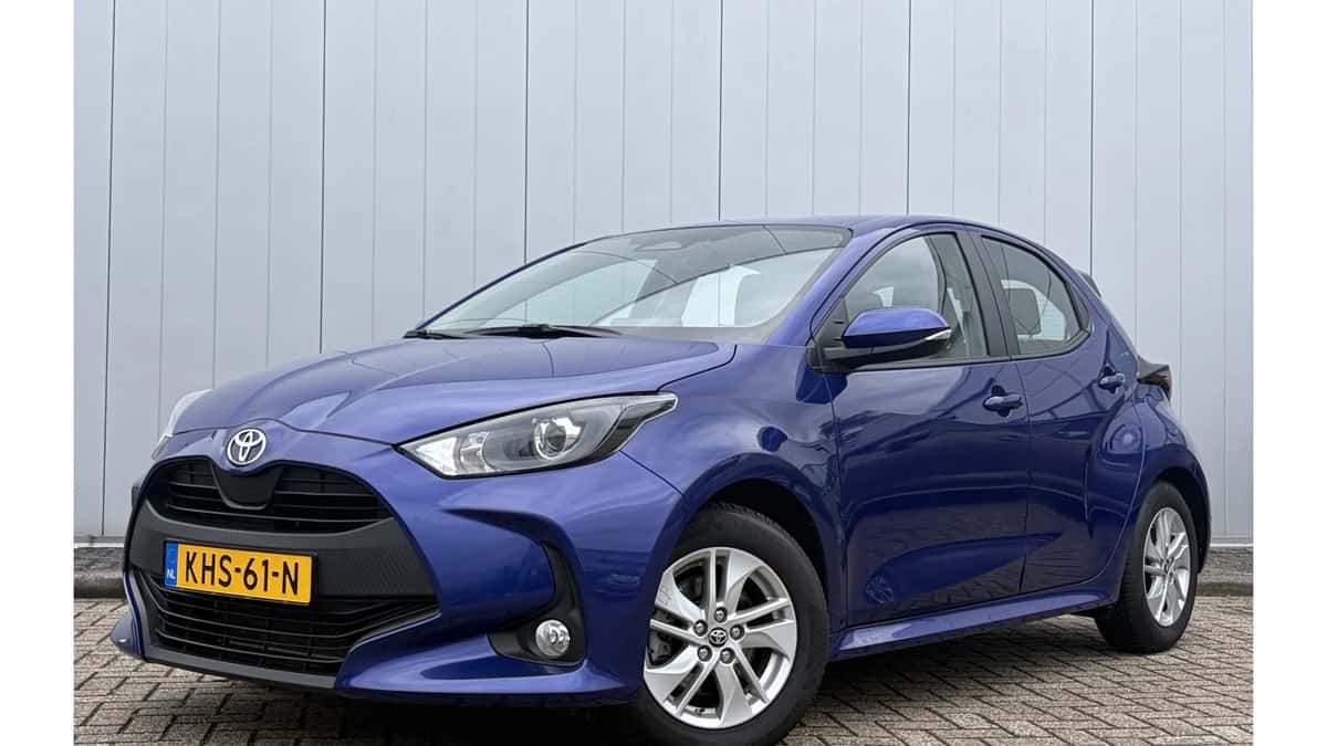 Toyota Yaris (2025) — foto 1