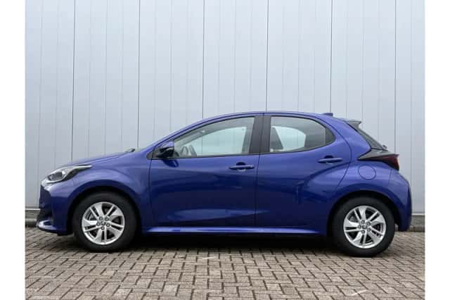 Toyota Yaris (2025) thumbnail 2