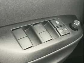 Toyota Yaris (2025) thumbnail 11