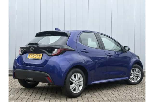 Toyota Yaris (2025) thumbnail 3