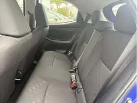 Toyota Yaris (2025) thumbnail 9