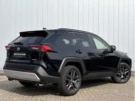 Toyota RAV4 (2023) thumbnail 3
