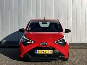 Toyota Aygo (2022) thumbnail 3