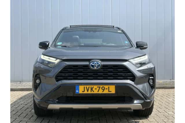 Toyota RAV4 (2025) thumbnail 4