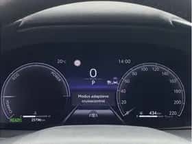 Toyota C-HR (2024) thumbnail 18