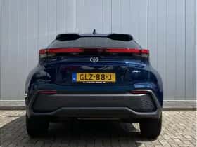 Toyota C-HR (2024) thumbnail 5