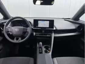 Toyota C-HR (2024) thumbnail 10