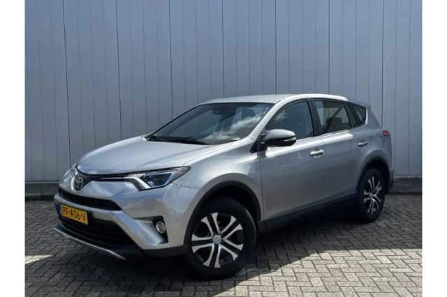 Toyota RAV4 (2017) thumbnail 1