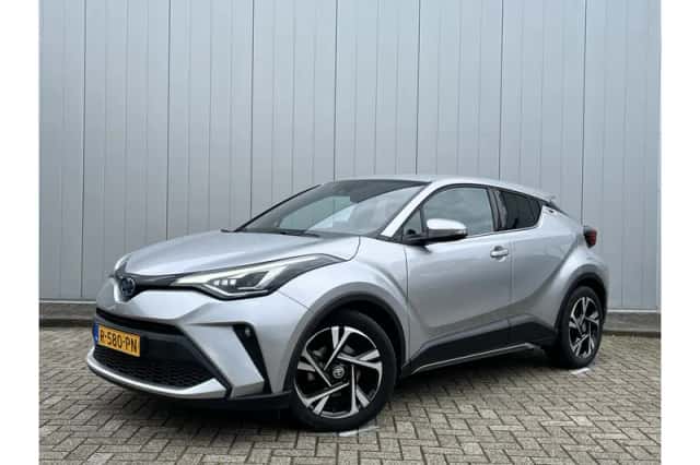 Toyota C-HR (2022) thumbnail 1