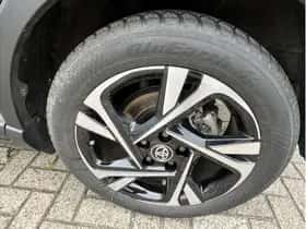 Toyota C-HR (2022) thumbnail 22