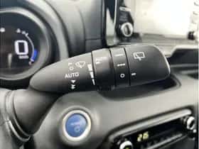 Toyota Yaris (2021) thumbnail 16