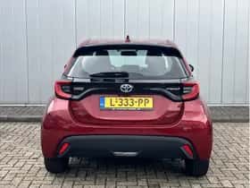 Toyota Yaris (2021) thumbnail 5