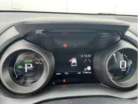 Toyota Yaris (2021) thumbnail 10