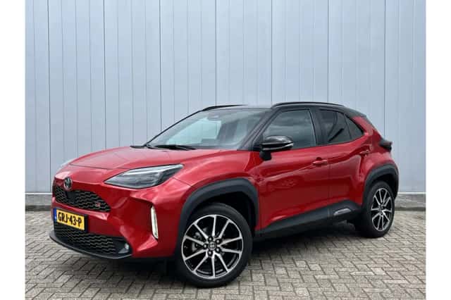 Toyota Yaris Cross (2024) thumbnail 1