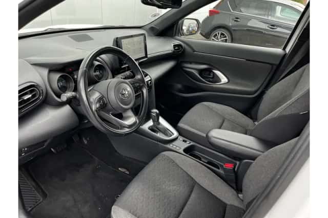 Toyota Yaris Cross (2021) thumbnail 6