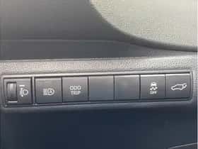 Toyota Corolla (2023) thumbnail 18