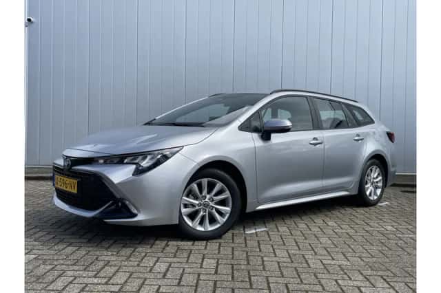 Toyota Corolla (2024) thumbnail 1