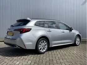 Toyota Corolla (2024) thumbnail 4