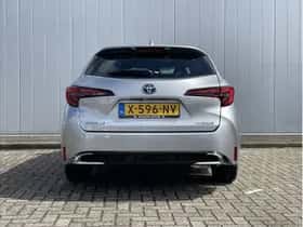 Toyota Corolla (2024) thumbnail 5