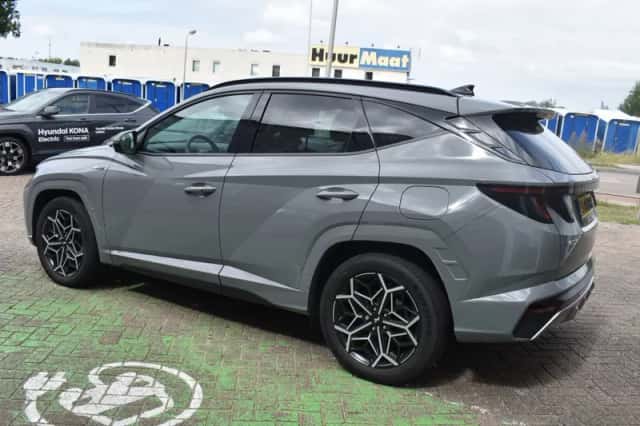 Hyundai Tucson (2023) thumbnail 5