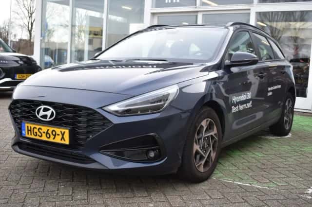 Hyundai i30 (2025) thumbnail 3