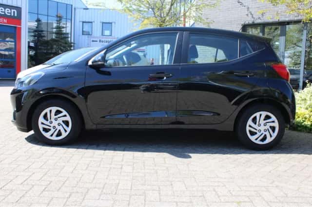 Hyundai i10 (2025) thumbnail 2