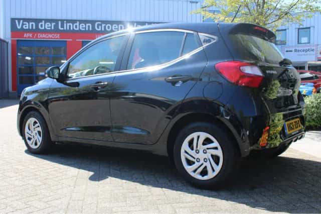 Hyundai i10 (2025) thumbnail 3