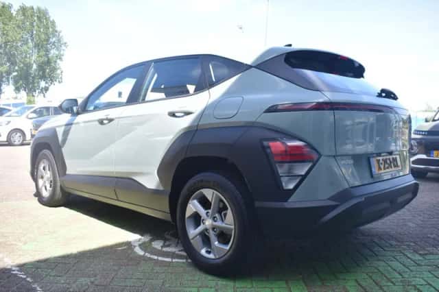 Hyundai Kona (2024) thumbnail 5