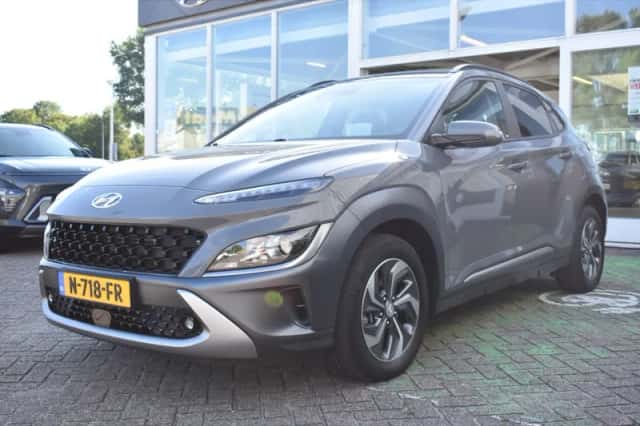 Hyundai Kona (2021) thumbnail 3