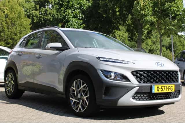 Hyundai Kona (2022) thumbnail 6