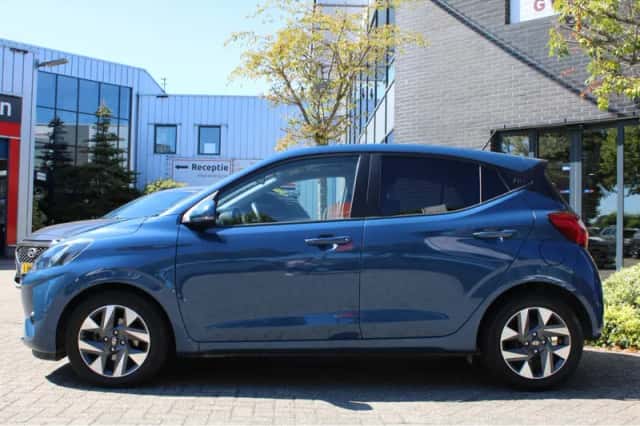 Hyundai i10 (2025) thumbnail 2
