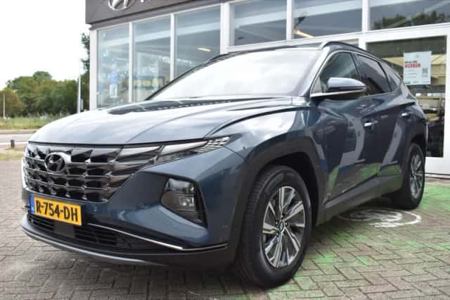 Hyundai Tucson (2022) thumbnail 3