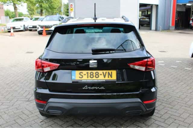 SEAT Arona (2022) thumbnail 4