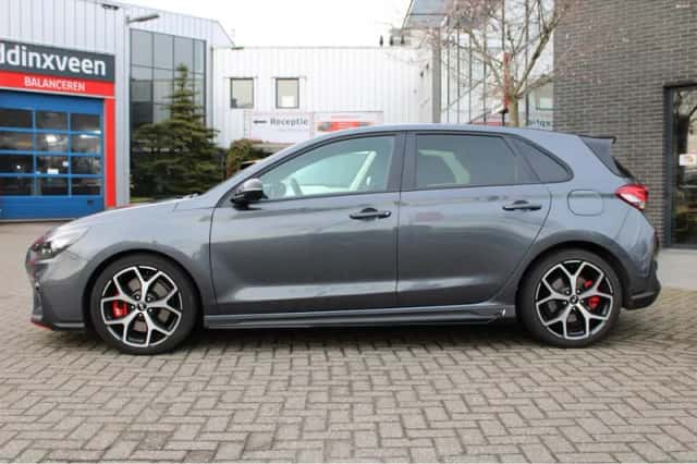 Hyundai i30 (2020) thumbnail 2