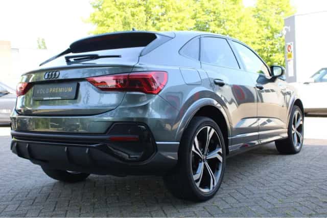 Audi Q3 (2021) thumbnail 4
