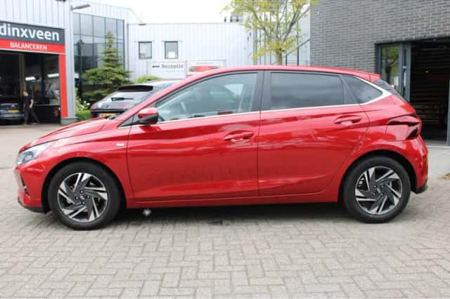 Hyundai i20 (2021) thumbnail 2
