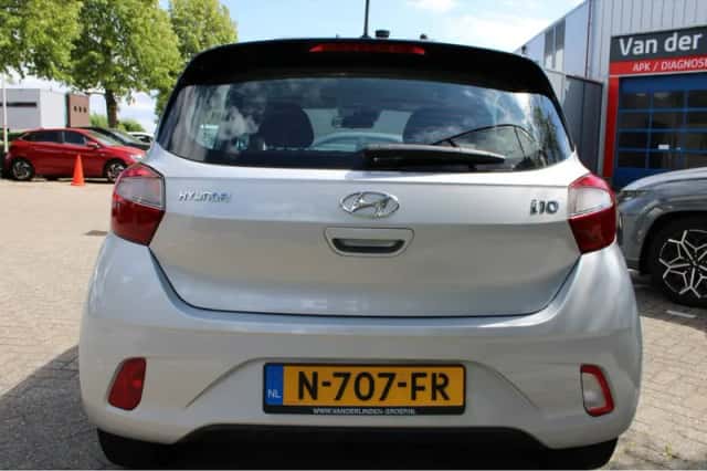 Hyundai i10 (2021) thumbnail 4