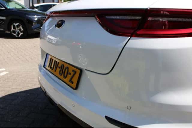 Kia Proceed (2020) thumbnail 5