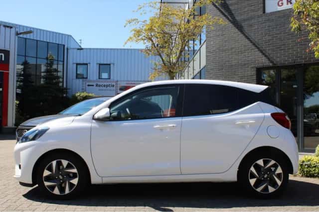 Hyundai i10 (2025) thumbnail 2