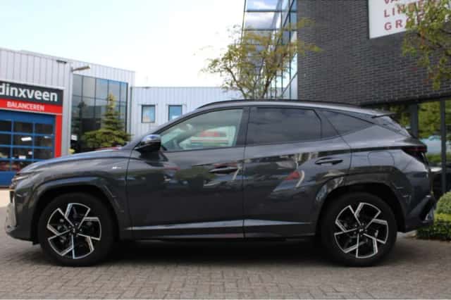 Hyundai Tucson (2025) thumbnail 2