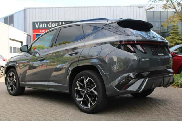 Hyundai Tucson (2025) thumbnail 3