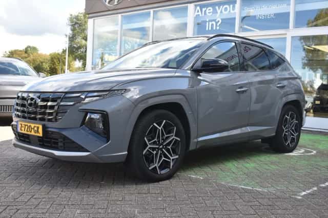 Hyundai Tucson (2024) thumbnail 3