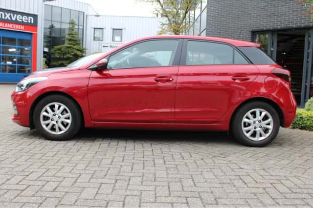 Hyundai i20 (2020) thumbnail 2