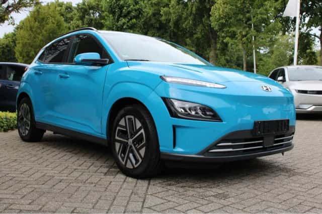 Hyundai Kona (2023) thumbnail 5