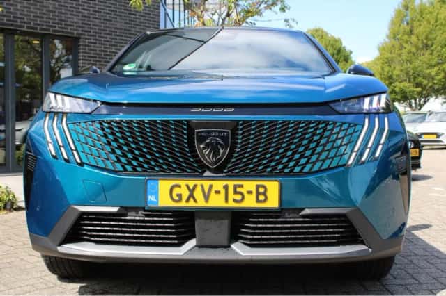 Peugeot 3008 (2025) thumbnail 6